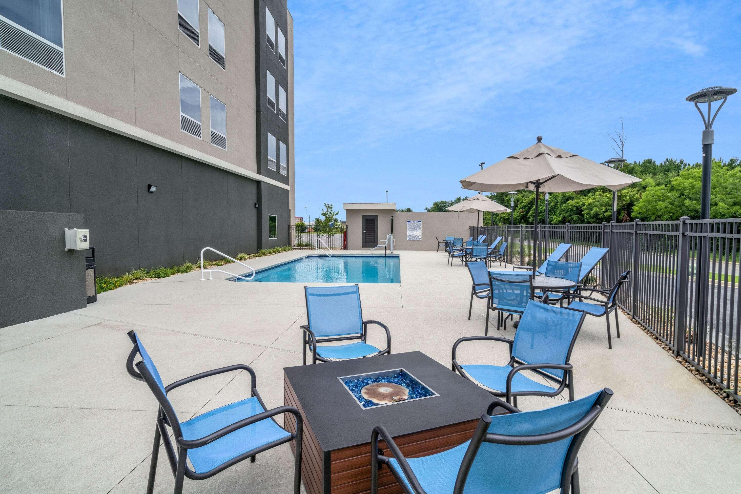 La Quinta Inn & Suites By Wyndham Tifton Esterno foto