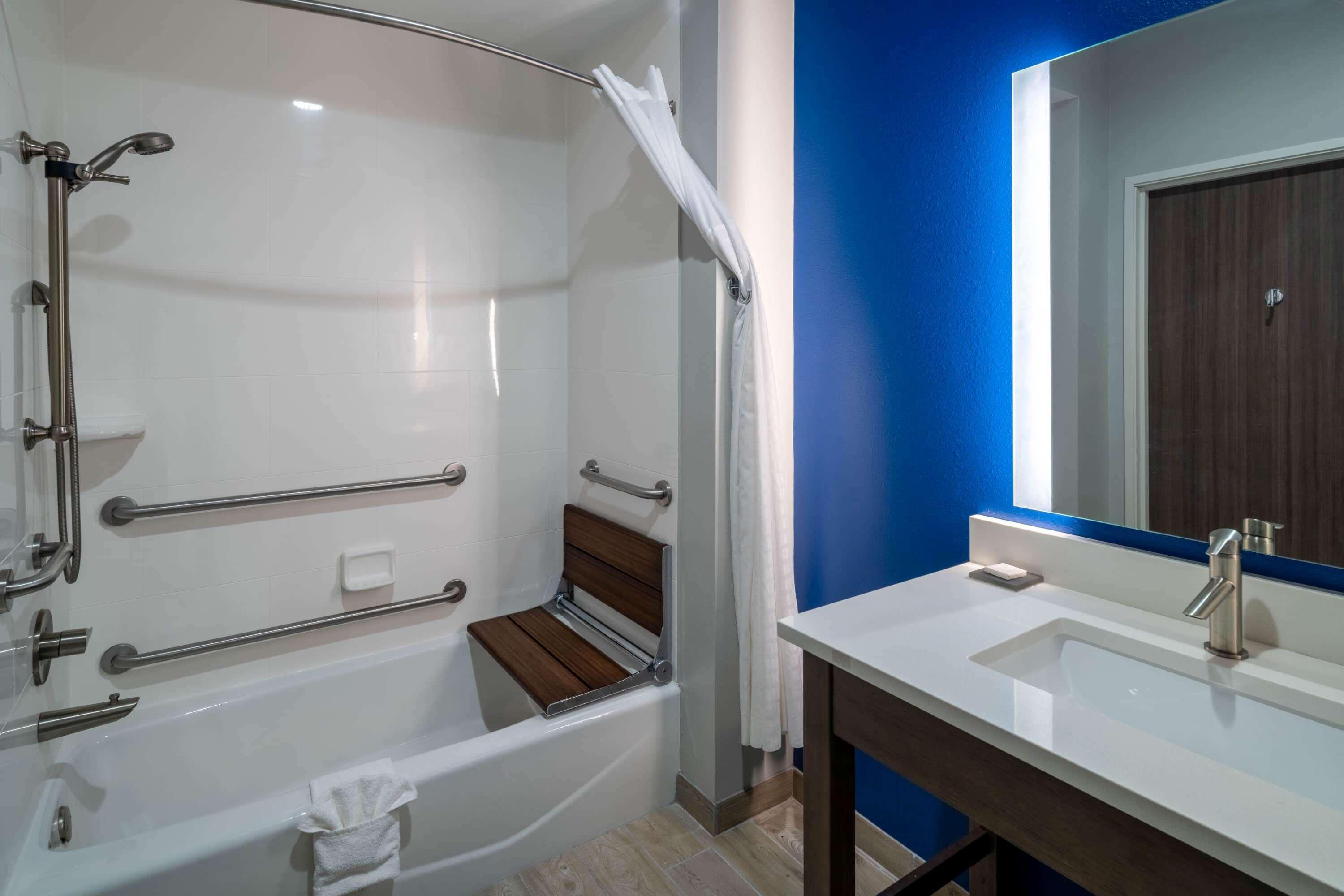 La Quinta Inn & Suites By Wyndham Tifton Esterno foto